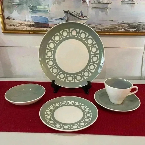 Vintage Persian key by Harker five piece plate setting Ironstone USA made - Picture 1 of 6